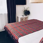 Goralski Apartment *